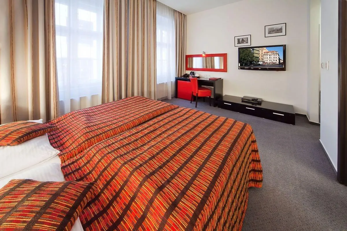 Отель Prague Inn