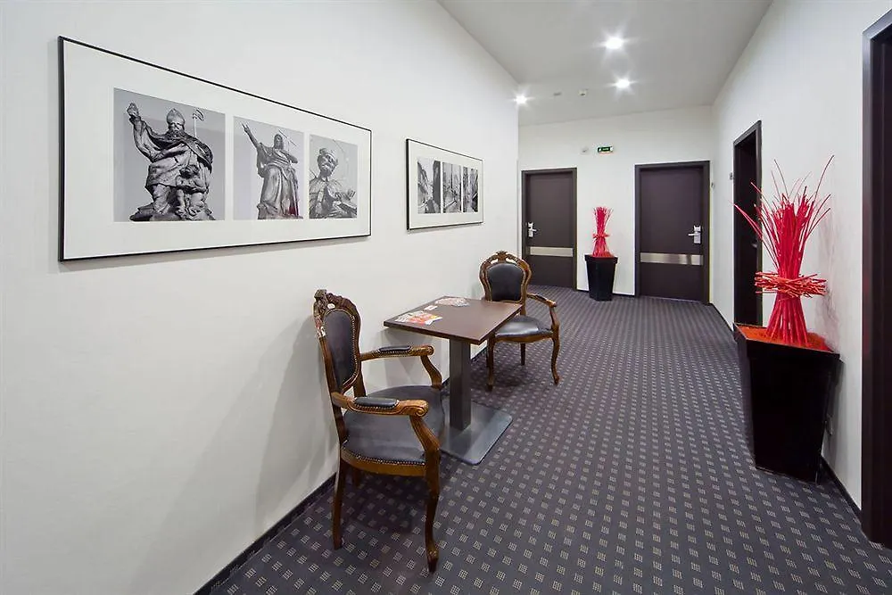 Prague Inn Отель