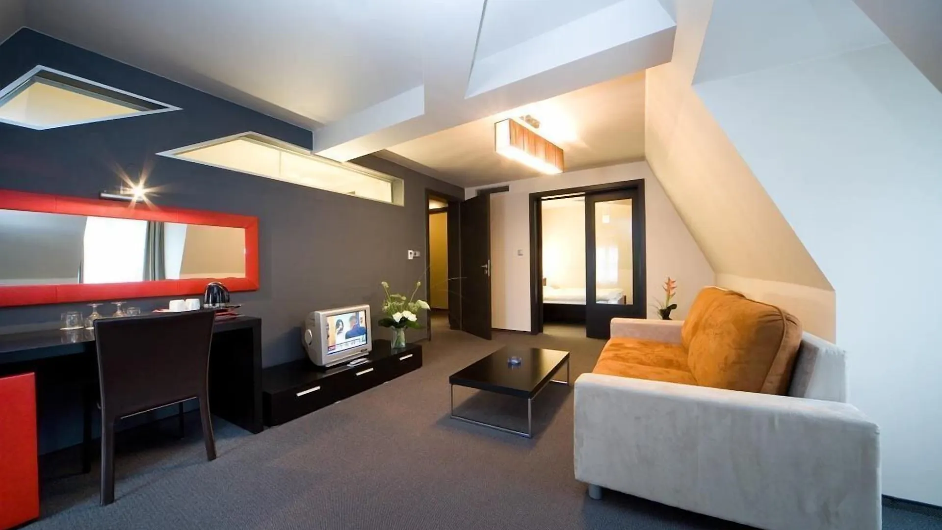 Prague Inn Hotel