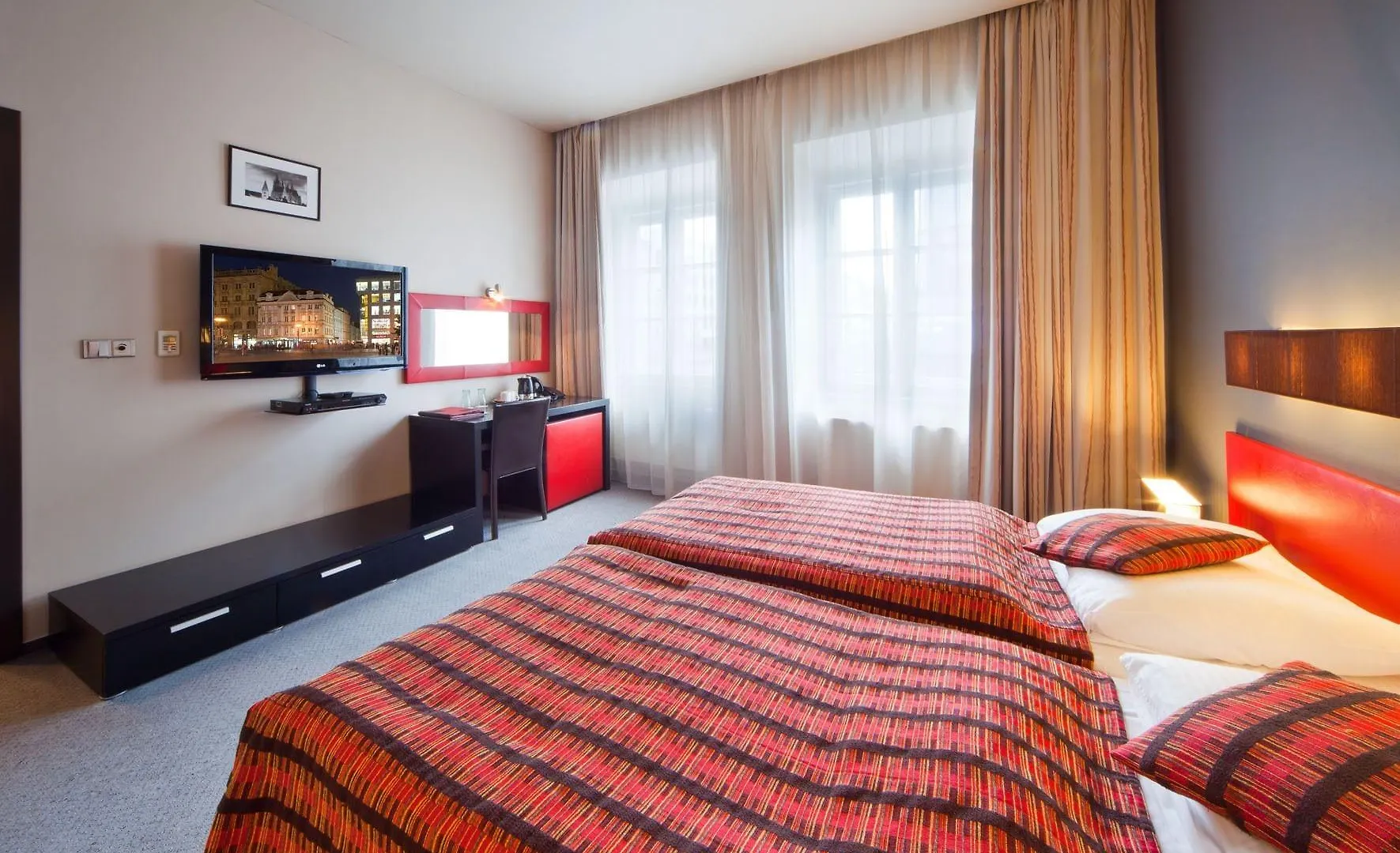 Prague Inn Hotel
