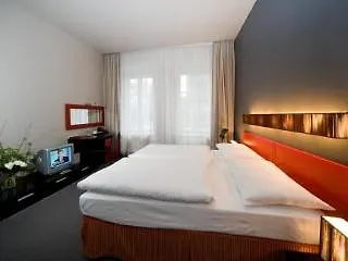 Prague Inn 4*,