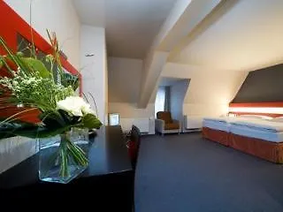 Prague Inn Hotel